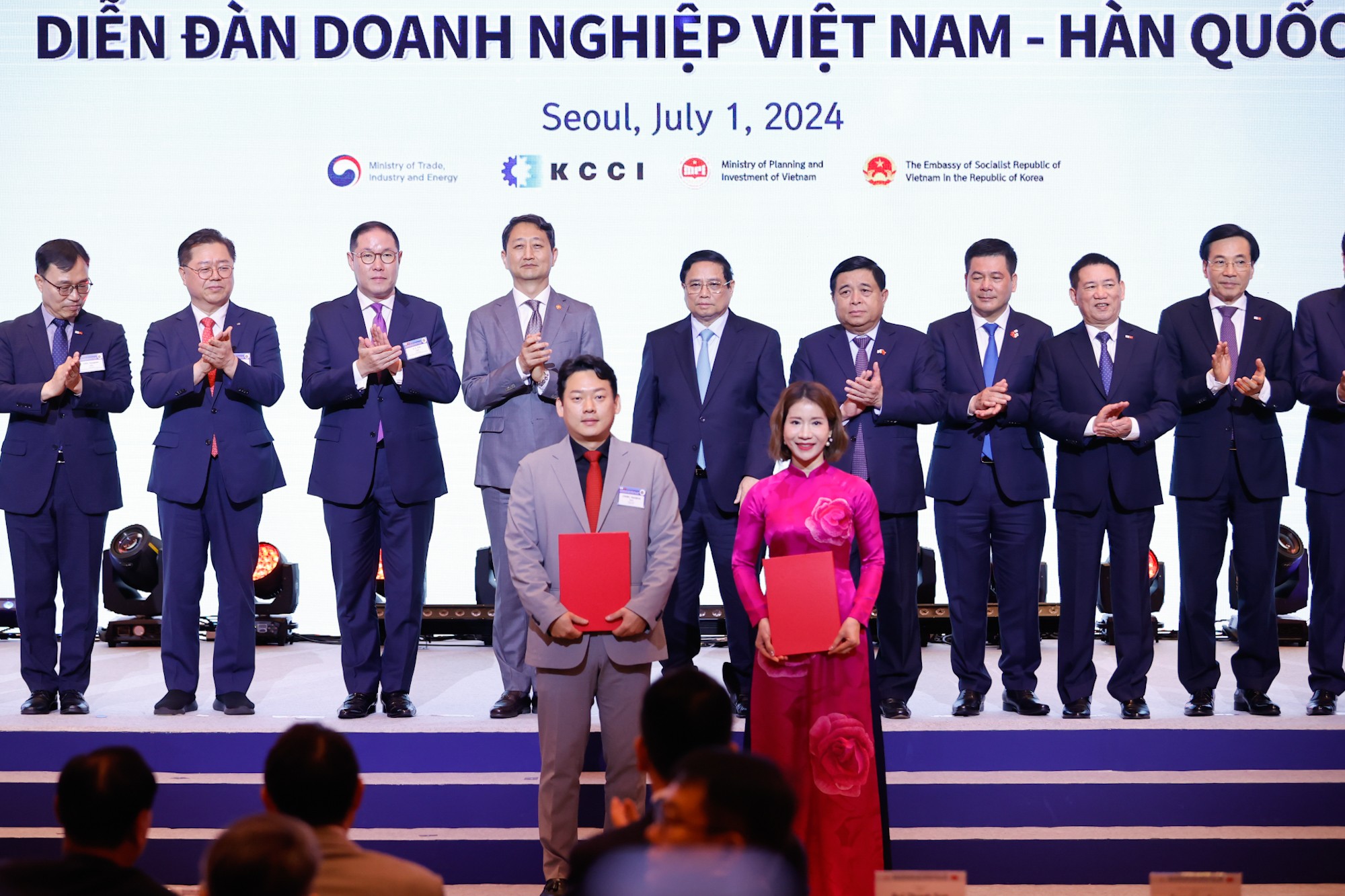 Chùm ảnh: Hoạt động của Bộ trưởng Nguyễn Hồng Diên trong chuyến công tác tại Hàn Quốc