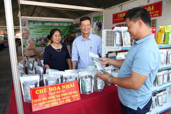 vinh phuc se co 4 5 phien cho hang viet tu nay den cuoi nam