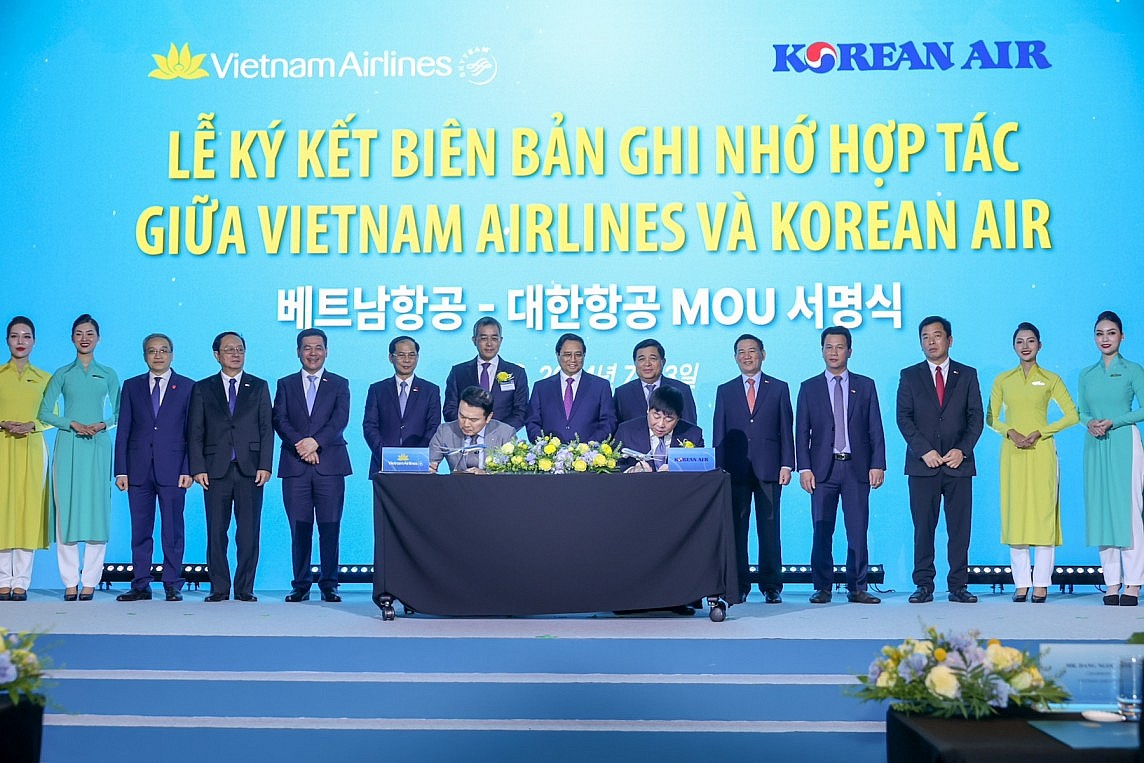 Cũng tại sự kiện, Vietnam Airlines ký kết Biên bản ghi nhớ với Korean Air về việc tăng cường hợp tác trong lĩnh vực bảo dưỡng, sửa chữa máy bay.