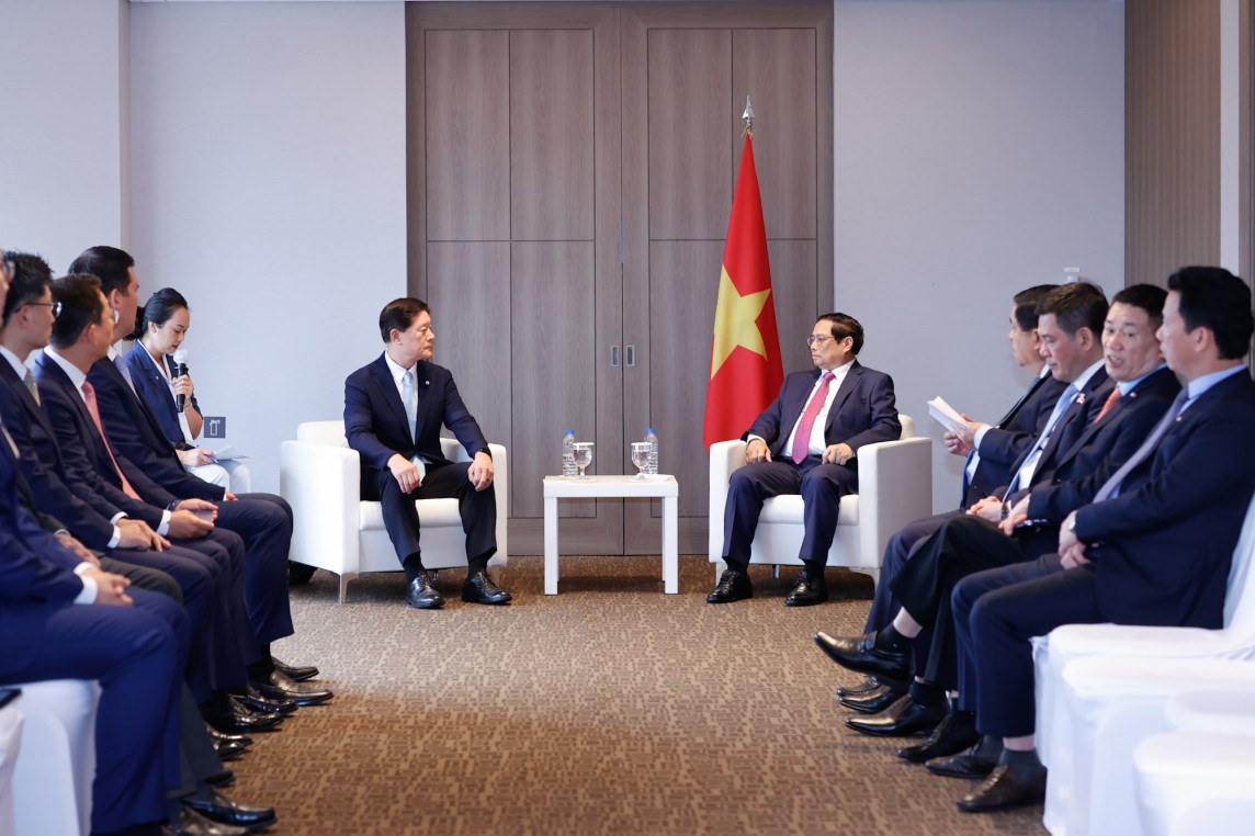 Chùm ảnh: Những hoạt động quan trọng của Bộ trưởng Nguyễn Hồng Diên tại Hàn Quốc Chùm ảnh: Những hoạt động quan trọng của Bộ trưởng Nguyễn Hồng Diên tại Hàn Quốc