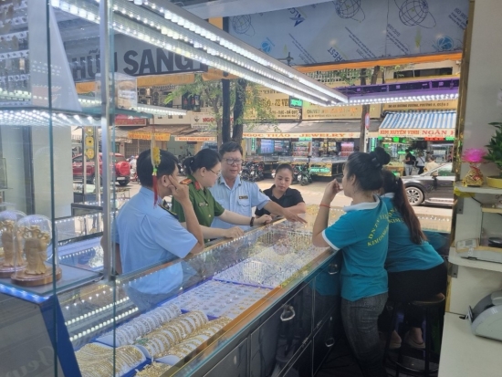 TP. Hồ Chí Minh: Nhiều điểm sáng trong hoạt động Quản lý thị trường 6 tháng đầu năm