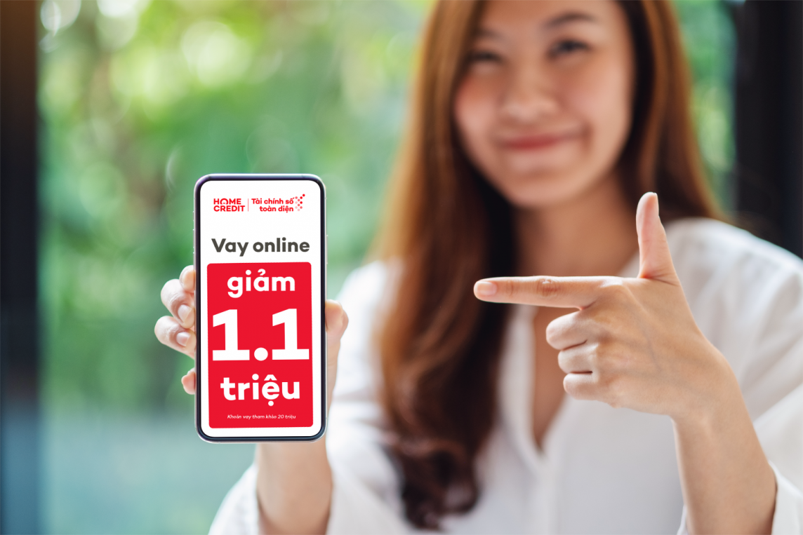 home credit tung goi vay tien mat lai suat nhe ho tro khach hang thuc day kinh te