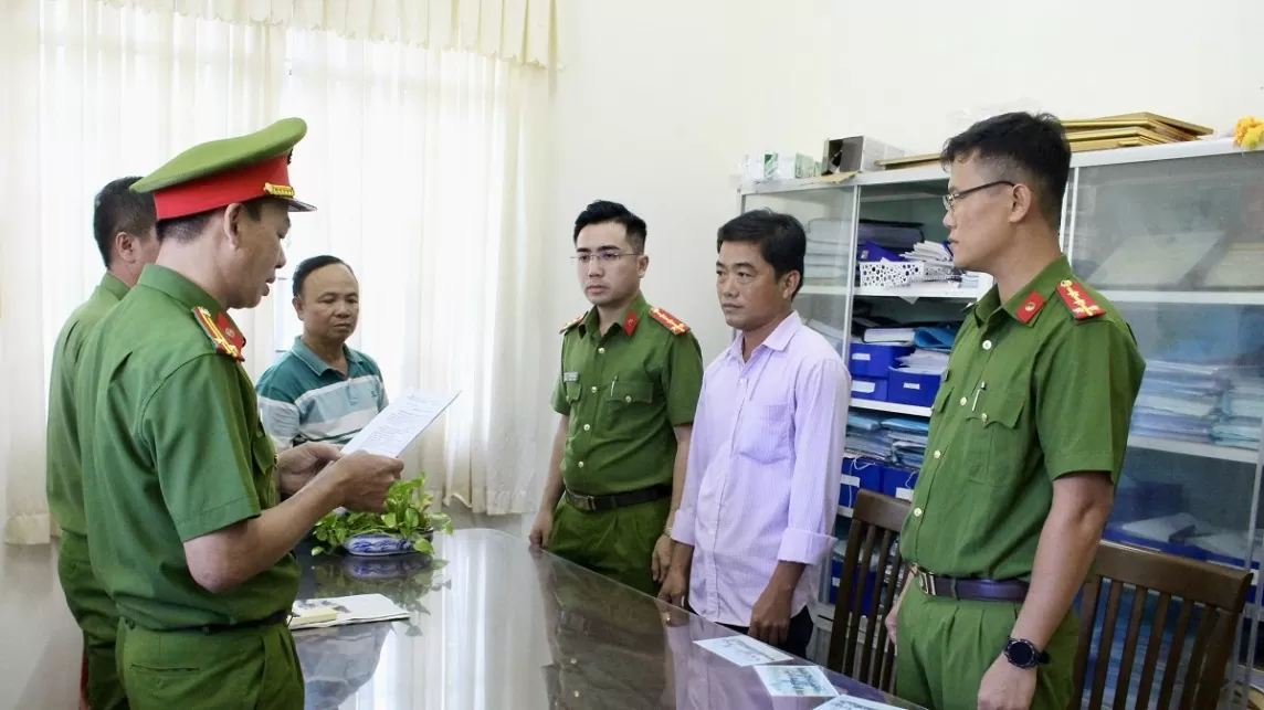 Trà Vinh: Kế toán Liên đoàn lao động lập khống 27 ủy nhiệm chi, chiếm đoạt gần 2 tỷ đồng