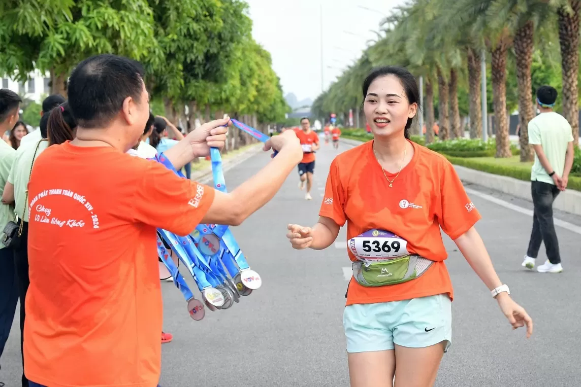 500 phóng viên, biên tập hào hứng tham gia giải chạy 'Vì Làn sóng khỏe'