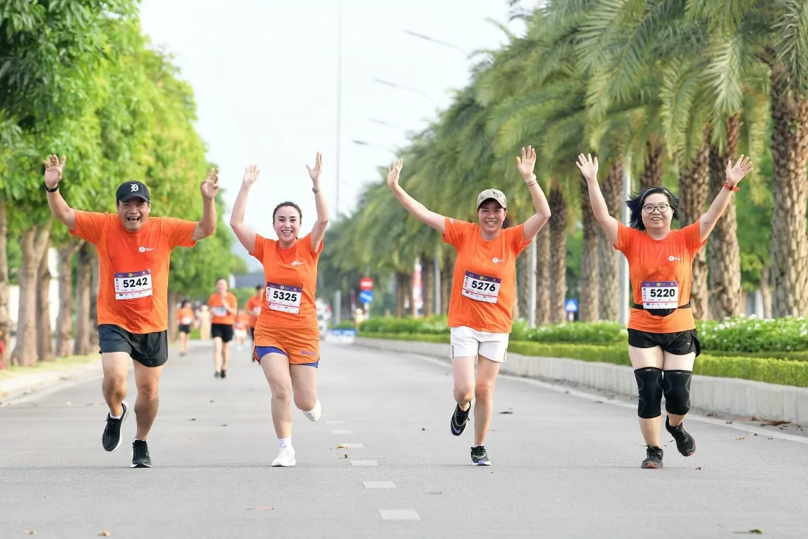 500 phóng viên, biên tập hào hứng tham gia giải chạy 'Vì Làn sóng khỏe'