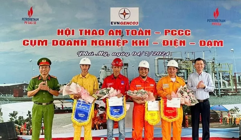 Trao giải Hội thao AT-PCCC Cụm doanh nghiệp Khí – Điện – Đạm năm 2024