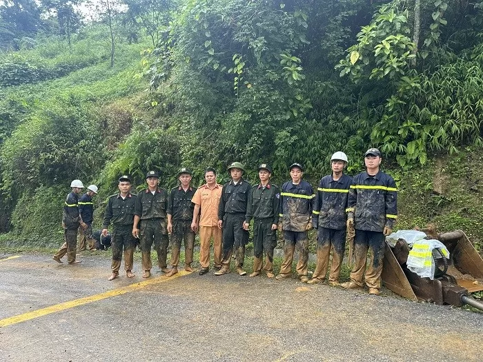 Cập nhật vụ sạt lở đất ở Hà Giang: 15 người thương vong, huy động 500 người tham gia tìm kiếm