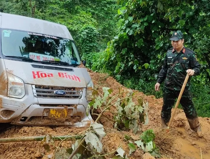 Cập nhật vụ sạt lở đất ở Hà Giang: 15 người thương vong, huy động 500 người tham gia tìm kiếm