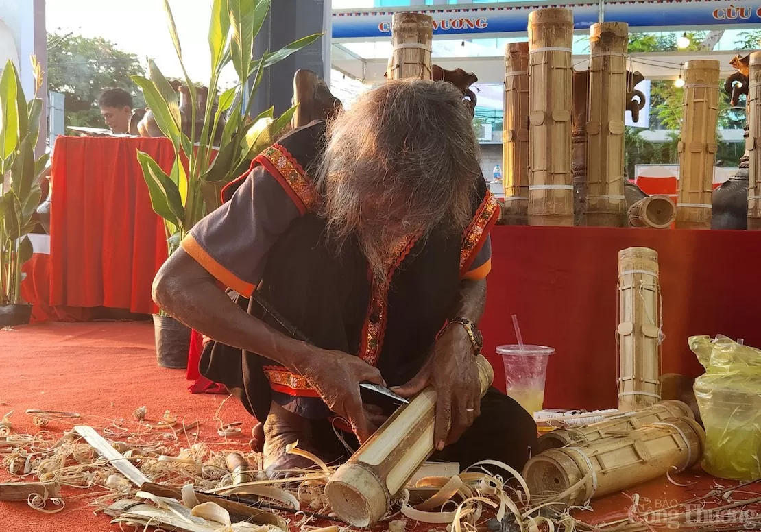 Đà Nẵng: Người dân, du khách hào hứng trải nghiệm văn hóa, sản phẩm đặc trưng Ninh Thuận