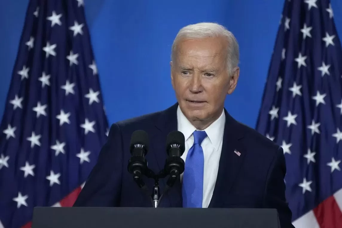 Ông Biden bất ngờ tạm dừng các hoạt động tranh cử