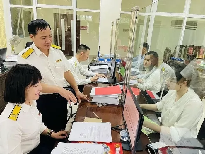 Tuyên Quang: 6 tháng thu hồi nợ thuế được 223 tỷ đồng, tạm hoãn xuất cảnh 44 người nộp thuế