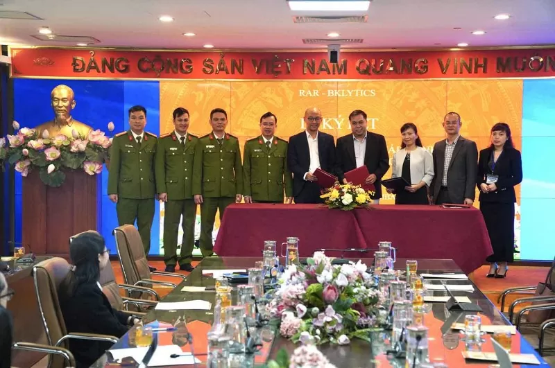 Nhiều ngân hàng triển khai ứng dụng dữ liệu dân cư đánh giá khả tín khách hàng vay