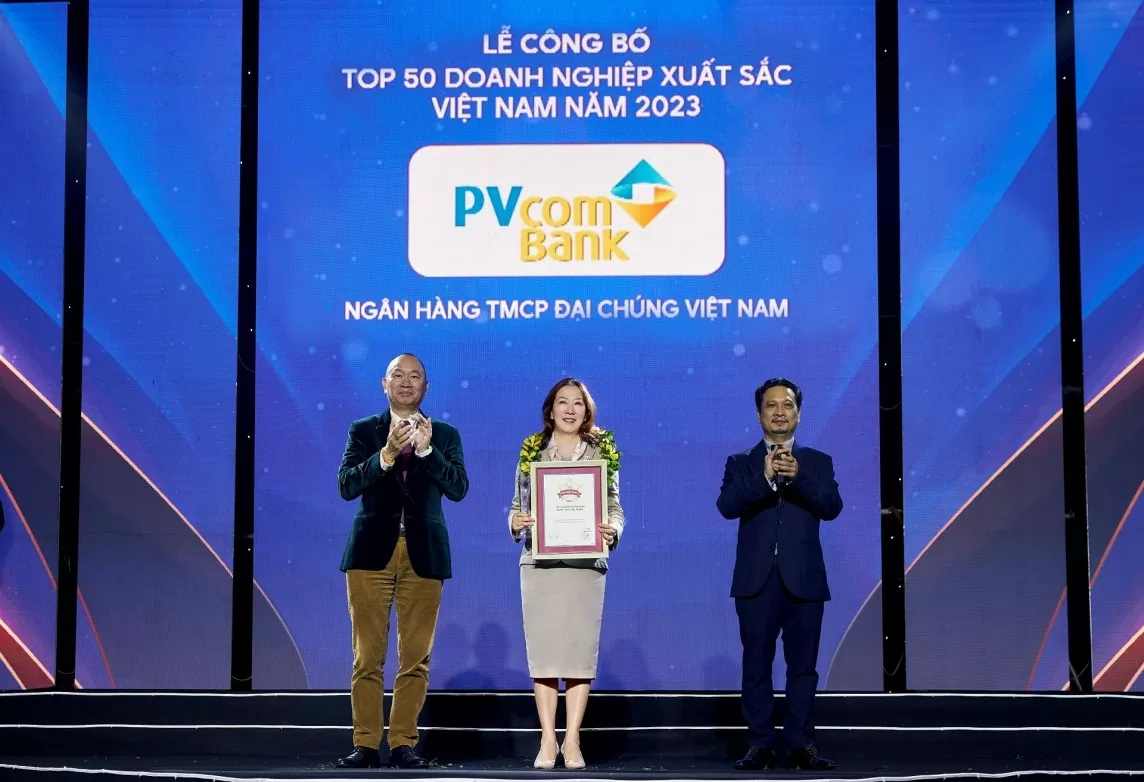 PVcomBank lọt Top 50 Doanh nghiệp xuất sắc nhất Việt Nam theo đánh giá của Vietnam Report