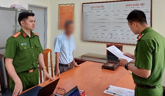 diem nong 24h ngay 157 rut ruot hon 600 ty nhom can bo ngan hang bi khoi to
