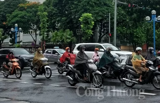 Thời tiết Hà Nội ngày mai 17/7/2024: Hà Nội mưa rào và dông, có nơi mưa rất to