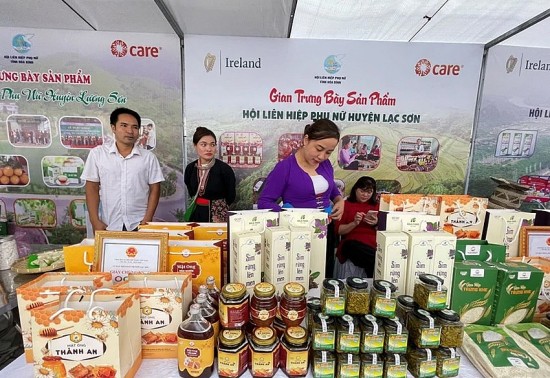 ket noi thi truong ho tro dau ra cho nong san cua phu nu vung cao