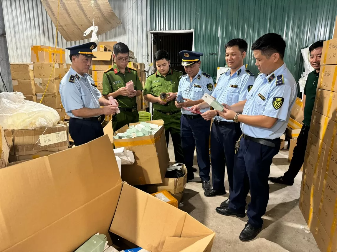 Chống buôn lậu, hàng giả tại Hà Nội: Đi trước một bước với tinh thần "phòng hơn chống"