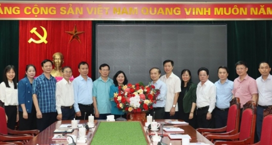 bo chinh tri giao dong chi pham tat thang dieu hanh cong viec cua ban dan van trung uong