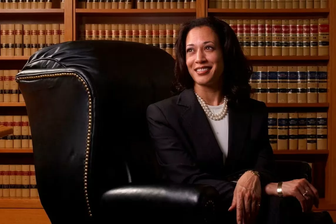 Bầu cử Tổng thống Mỹ 2024: Hành trình làm nên lịch sử của ''nữ tướng'' Kamala Harris