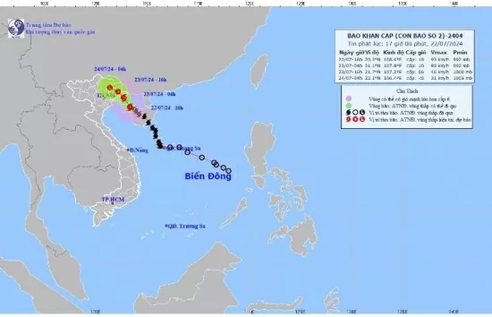 Bão số 2 tiến gần Quảng Ninh - Hải Phòng khoảng 120km, biển động rất mạnh