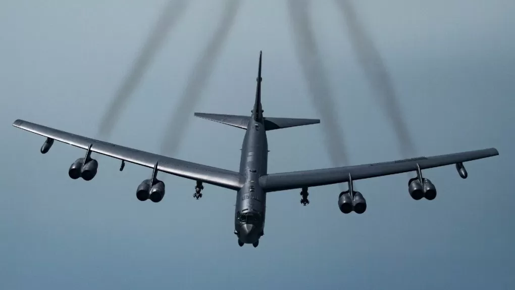 Máy bay ném bom hạng nặng B-52H Stratofortress của Mỹ (Ảnh: AP)