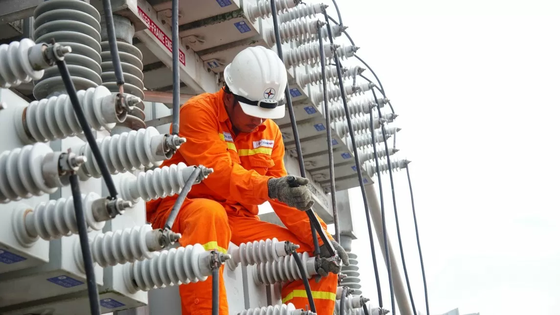 NPTS tự tin làm chủ công nghệ lắp đặt, thí nghiệm trạm biến áp 500kV