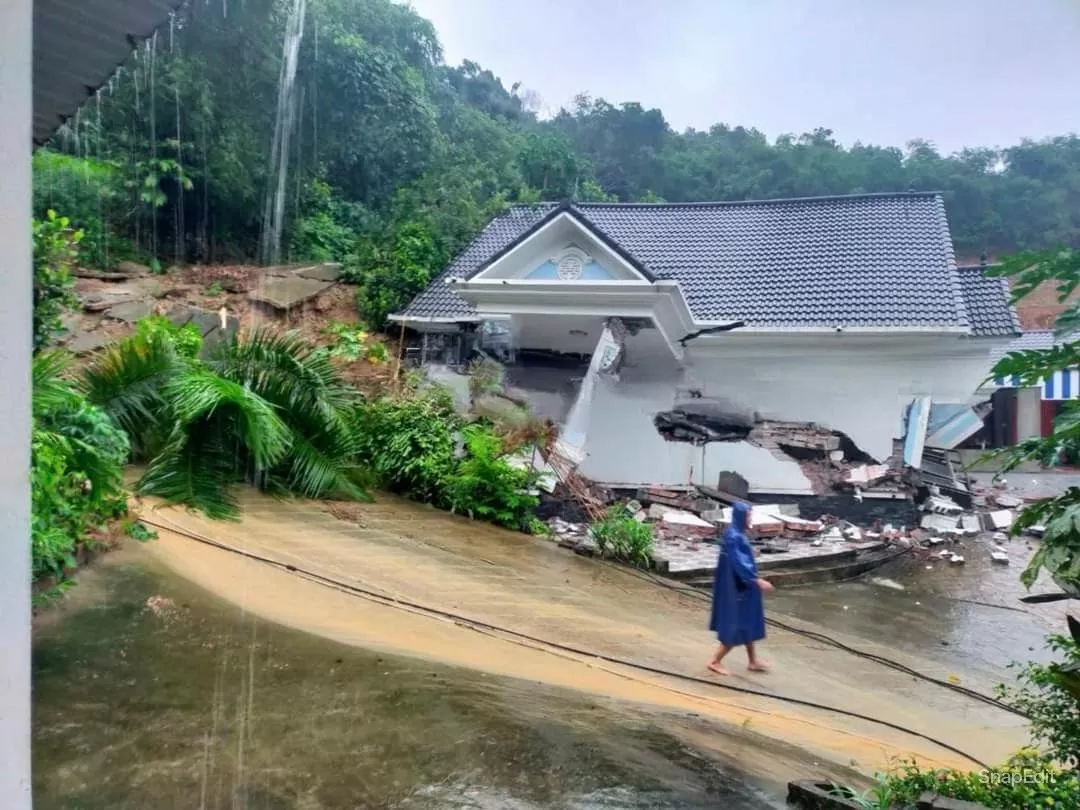 Hà Nội: Sập biệt thự lúc rạng sáng, 7 người may mắn thoát chết