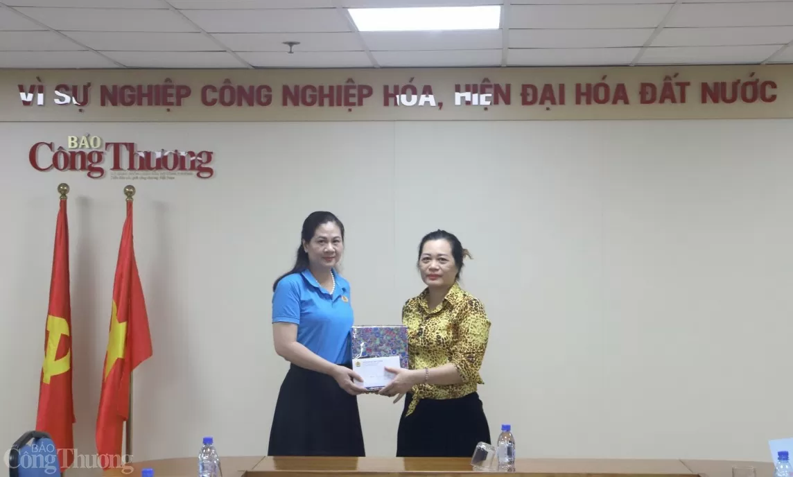 Công đoàn Bộ Công Thương gặp mặt tri ân thân nhân gia đình liệt sĩ