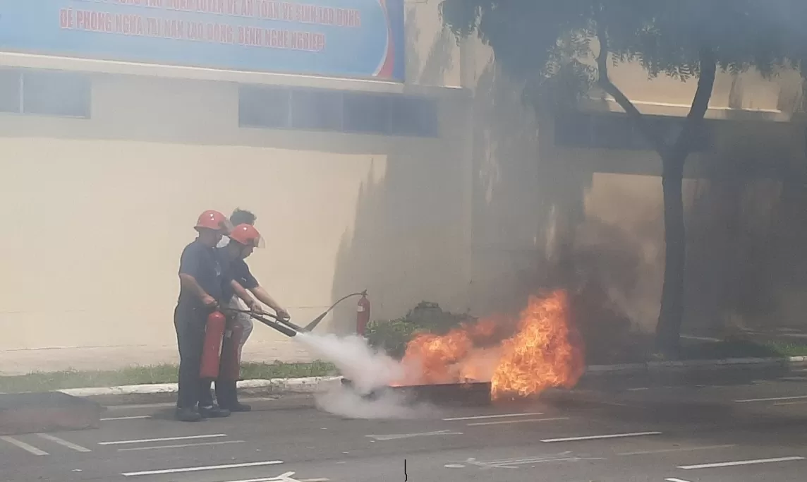 Chương trình thực tập phương án chữa cháy và cứu nạn cứu hộ tại Công ty Thuốc lá Sài Gòn