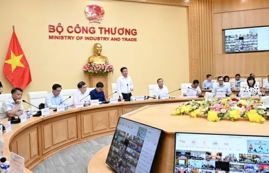 Bộ Công Thương: Nâng cao hiệu quả thực thi công vụ, đẩy mạnh chuyển đổi số