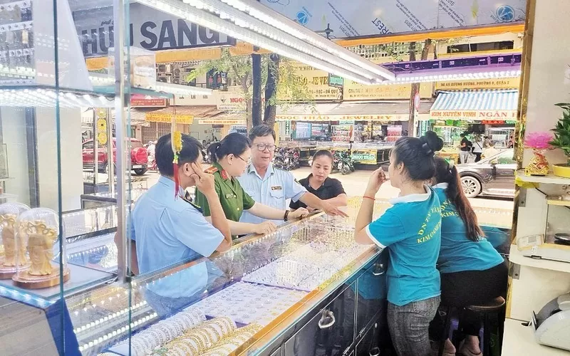 Tăng cường quản lý hoạt động sản xuất vàng trang sức mỹ nghệ