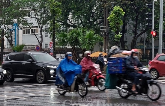 du bao thoi tiet ha noi hom nay 2972024 ha noi tiep tuc mua to va dong loc gio giat manh