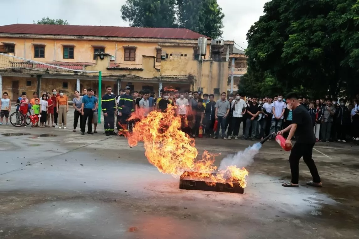 Công đoàn Trường Đại học Sao Đỏ: Đẩy mạnh phong trào thi đua bảo đảm an toàn vệ sinh lao động