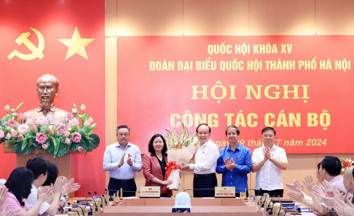 Bà Bùi Thị Minh Hoài được bầu làm Trưởng đoàn đại biểu Quốc hội thành phố Hà Nội