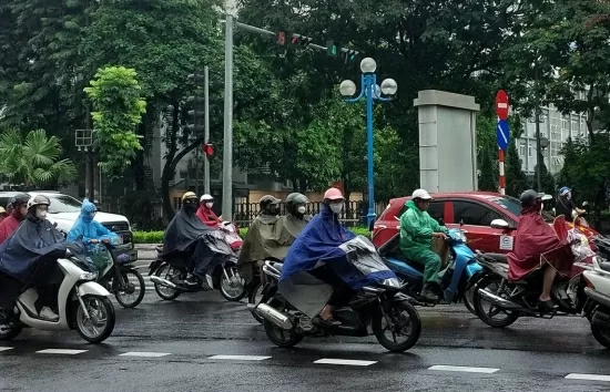 Thời tiết Hà Nội ngày mai 31/7/2024: Hà Nội tăng nhiệt, có mưa rào và dông