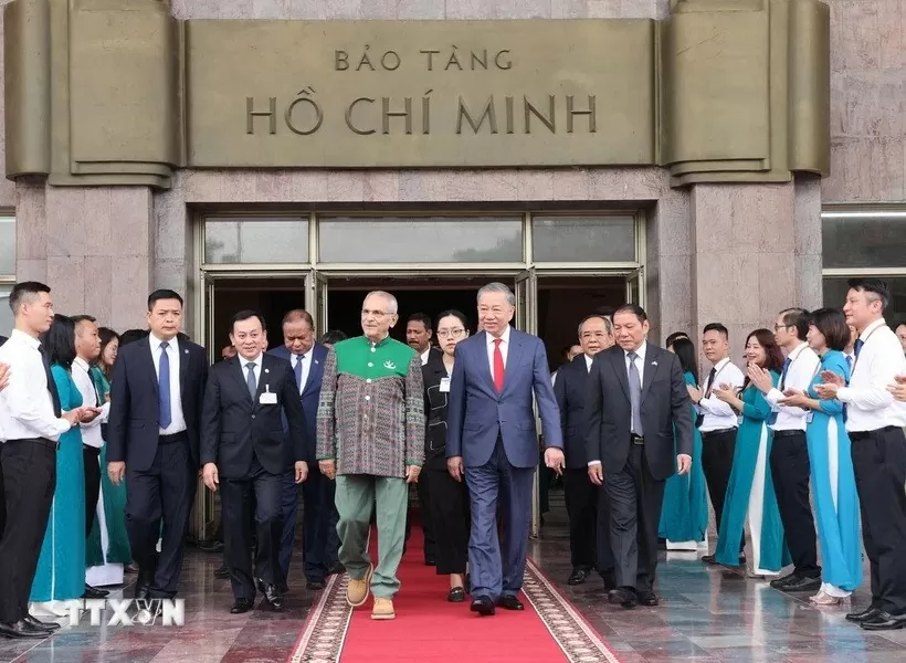 Chủ tịch nước Tô Lâm cùng Tổng thống Timor-Leste thăm Bảo tàng Hồ Chí Minh