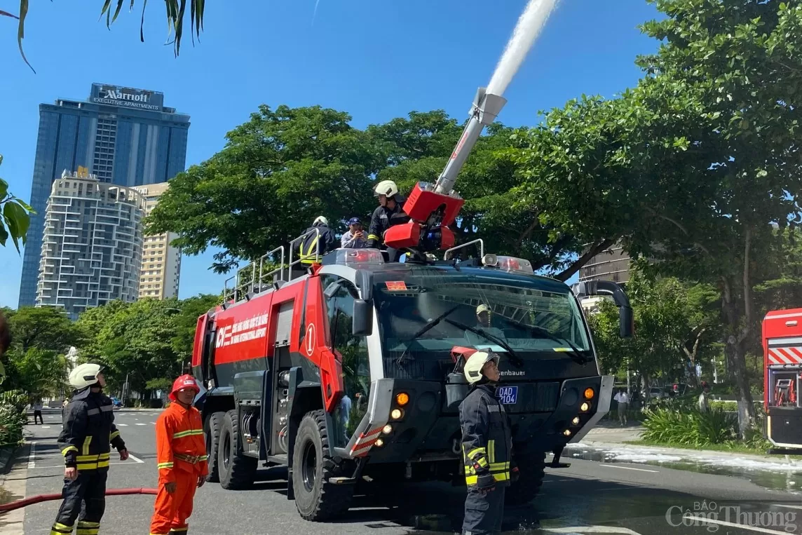 “Siêu xe” chữa cháy của Cảng Hàng không quốc tế Đà Nẵng cũng được tập hợp