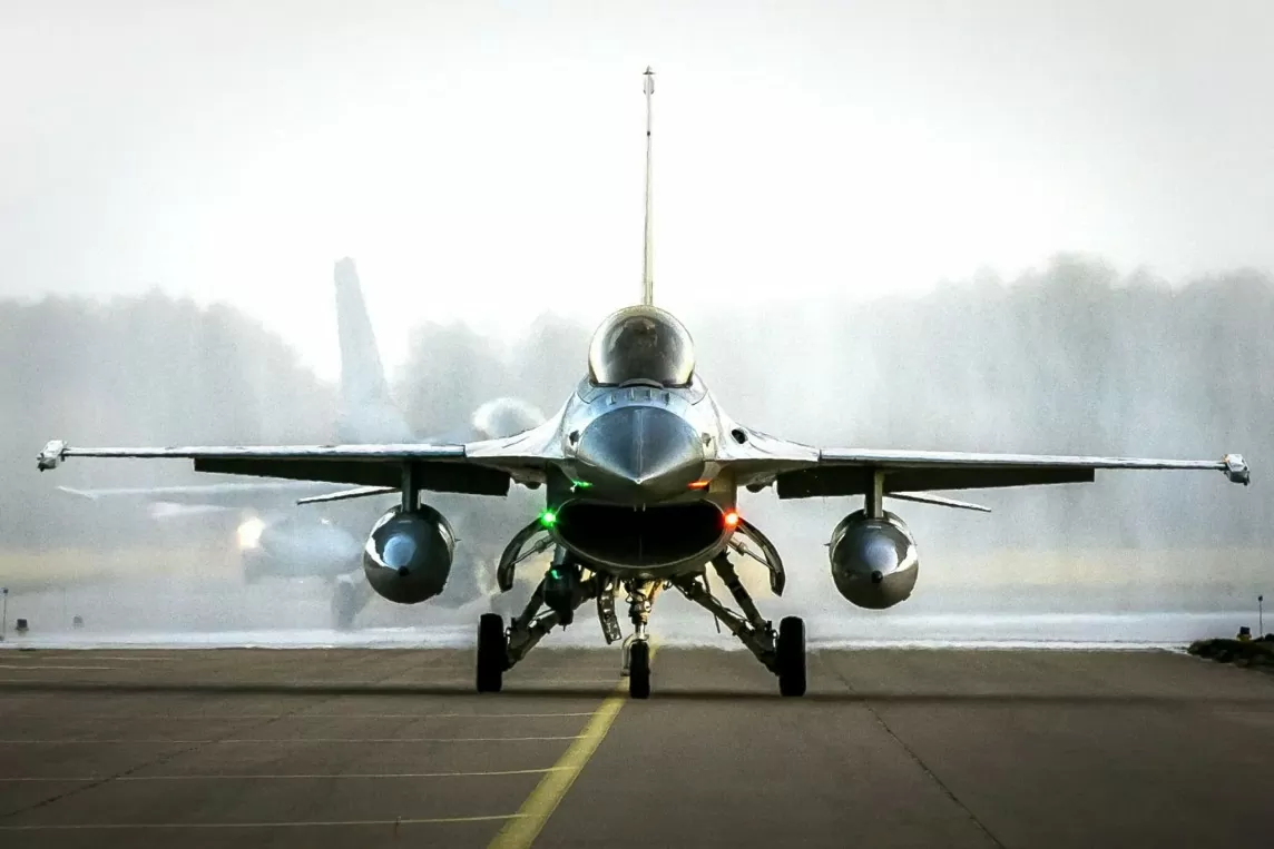 Vì sao Ukraine “khát” tiêm kích F-16 đến vậy?