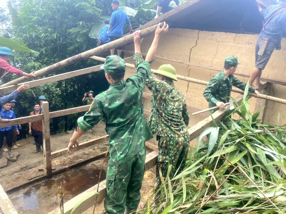 Hà Giang: Bộ Chỉ huy Bộ đội Biên phòng chung tay khắc phục hậu quả mưa lũ