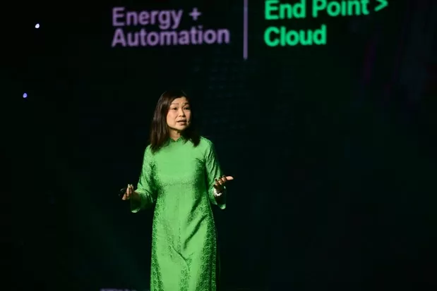 Bà Chris Leong, Phó Chủ tịch Tập đoàn, Phụ trách Marketing Toàn cầu của Schneider Electric (Ảnh BTC).