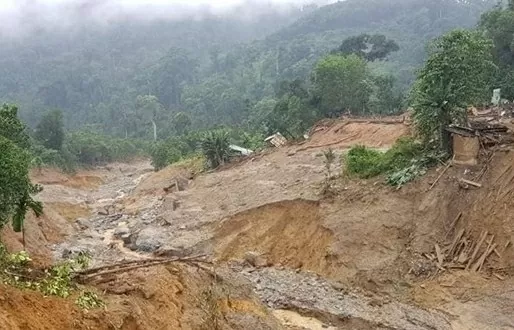 Cảnh báo lũ quét, sạt lở đất do mưa lũ ở Hòa Bình, Thanh Hóa, Kon Tum