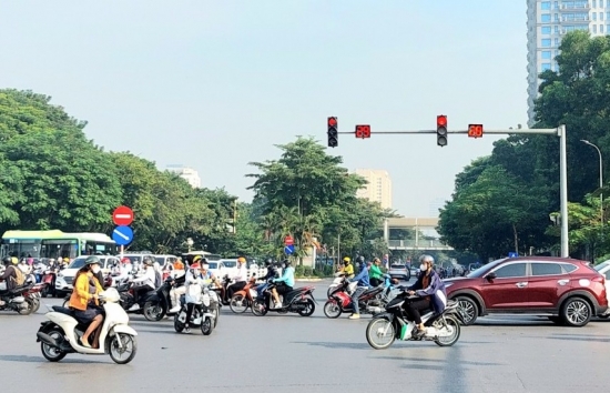 thoi tiet ha noi ngay mai 1082024 ha noi tiep tuc nang nong gay gat dem co mua to