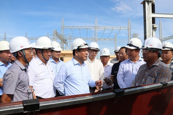 chinh phu lay du an 500kv mach 3 la hinh mau trong thuc day giai ngan von dau tu cong