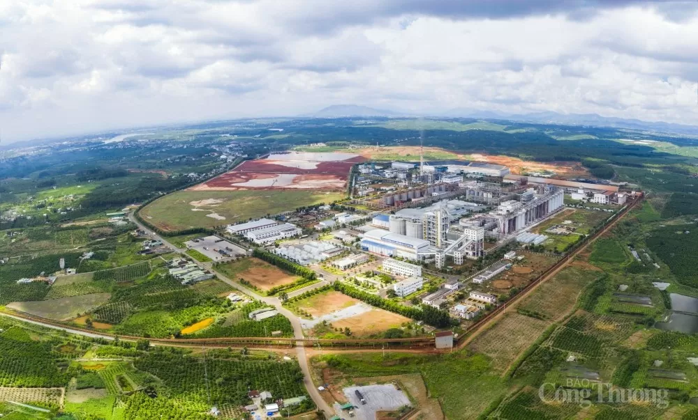 phát triển công nghiệp khai thác bauxite, chế biến alumin và nhôm của Việt Nam