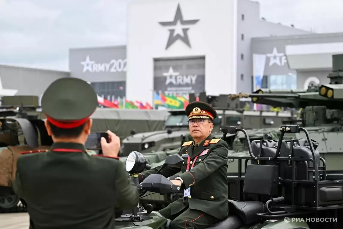 Nga trưng bày dàn vũ khí ‘siêu khủng’ tại Diễn đàn Kỹ thuật quân sự quốc tế ARMY-2024