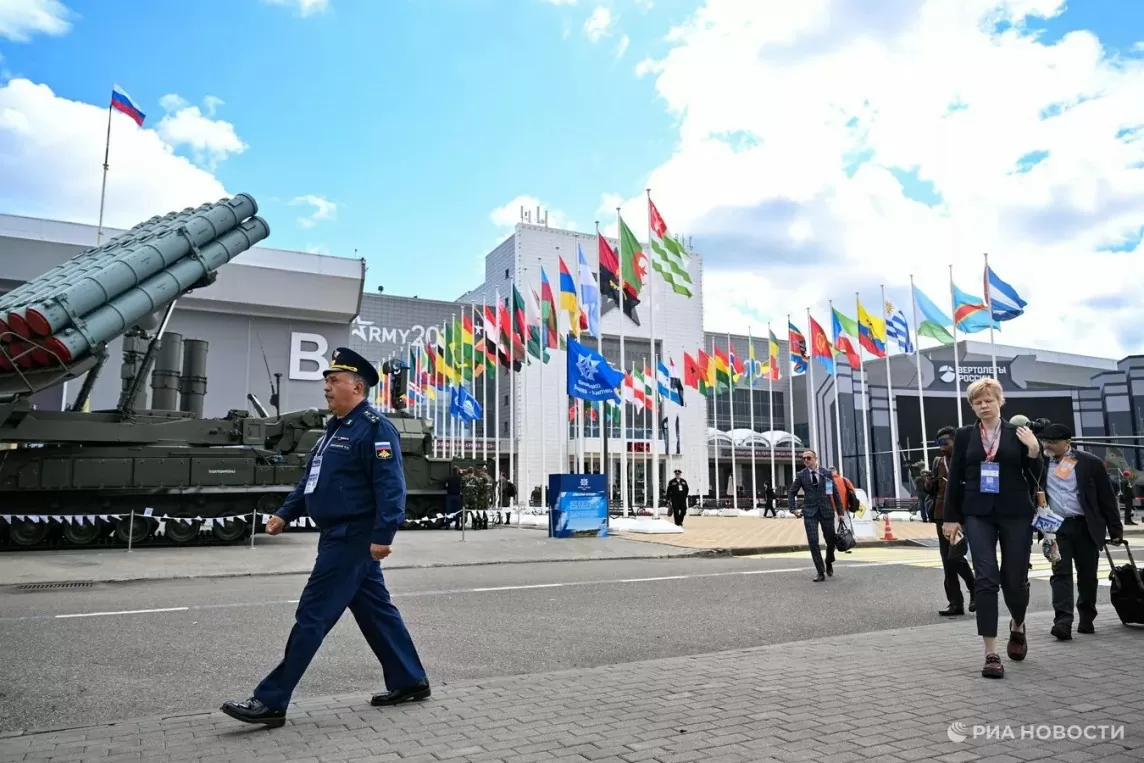 Nga trưng bày dàn vũ khí ‘siêu khủng’ tại Diễn đàn Kỹ thuật quân sự quốc tế ARMY-2024