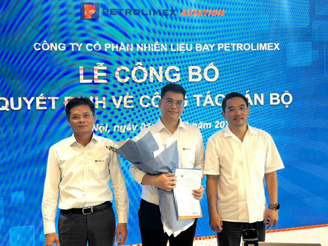 Công bố quyết định bổ nhiệm kế toán trưởng Công ty Petrolimex Aviation