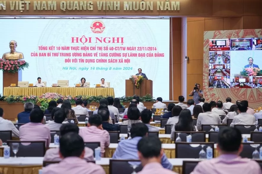 Thủ tướng Phạm Minh Chính chủ trì Hội nghị tổng kết 10 năm thực hiện Chỉ thị số 40-CT/TW ngày 22/11/2014 của Ban Bí thư Trung ương Đảng khóa XI về tăng cường sự lãnh đạo của Đảng đối với tín dụng chính sách xã hội.