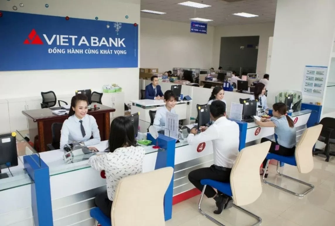 Cổ phiếu VAB của VietABank: Hành trình xuống dưới mệnh giá