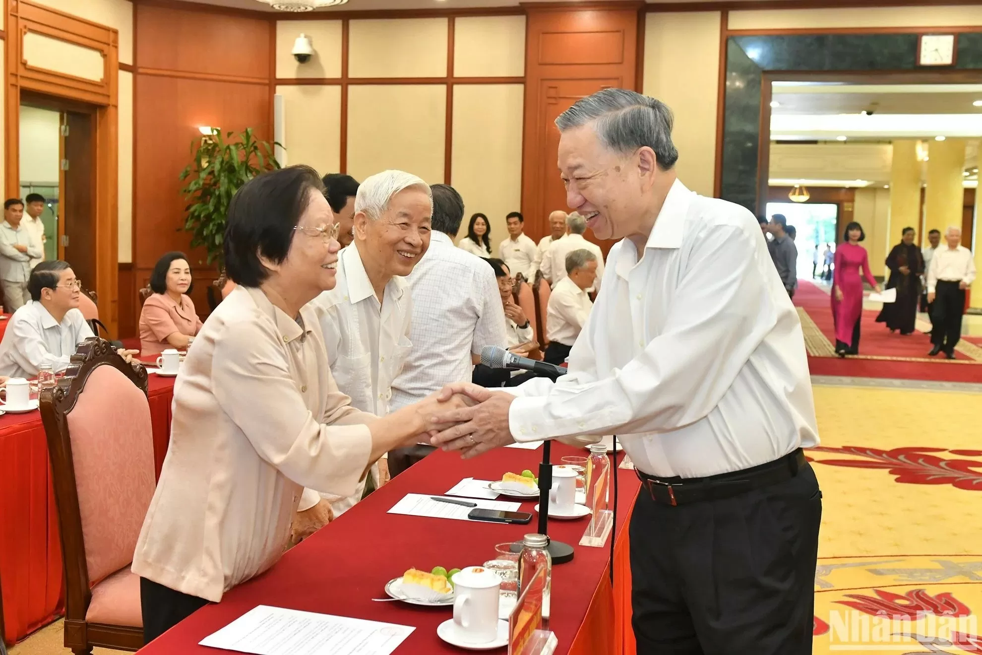 Tổng Bí thư, Chủ tịch nước Tô Lâm gặp mặt các đồng chí lãnh đạo, nguyên lãnh đạo Đảng, Nhà nước